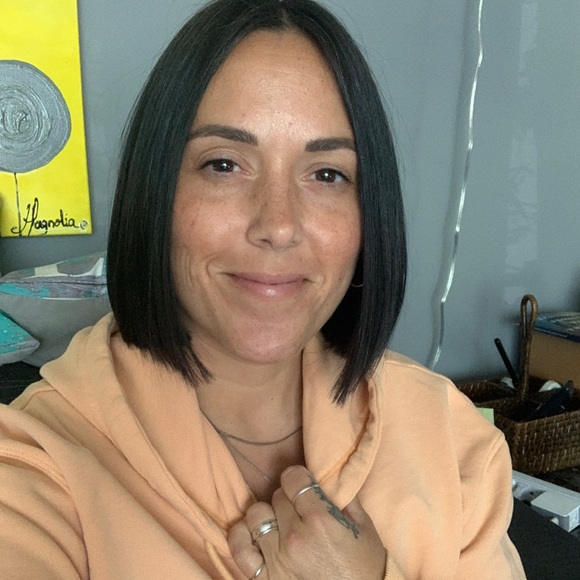 Meet your Posher, Sara louise - Picture 1 of 1